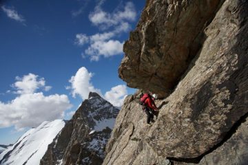 mountaineering in kyrgystan