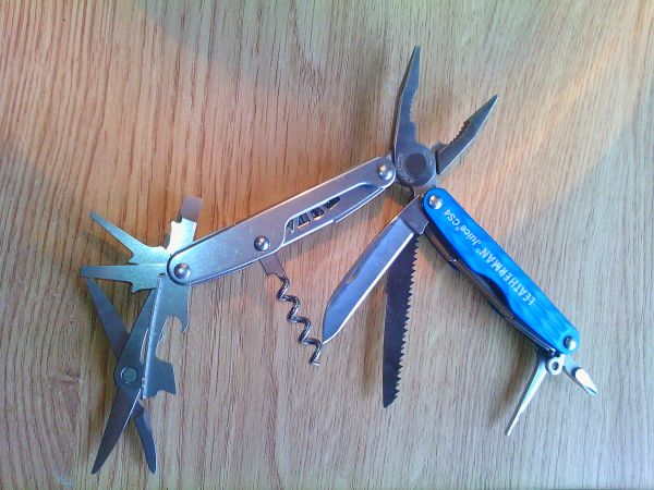 The Leatherman Juice CS4