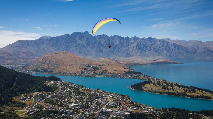 Paragliding, Queenstown, New Zealand