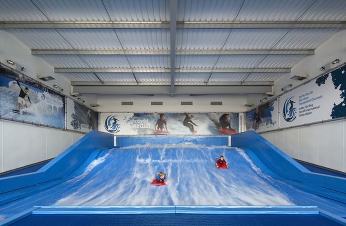 Indoor surfing