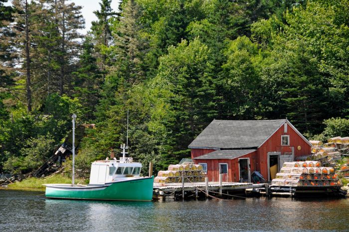 Port Dufferin, Nova Scotia lobster traps