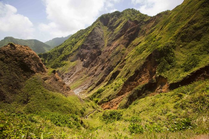 Trekking Boiling Lake-The Waitukubuli National Trail , Dominica