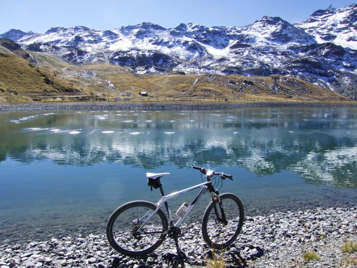 Lake- Val Thorens, France