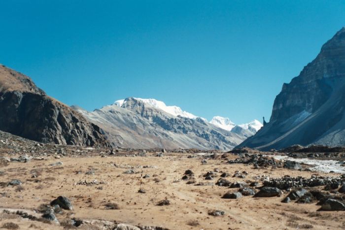 Raksi Rock - Ghunsa Valley, Kanchenjunga, Nepal