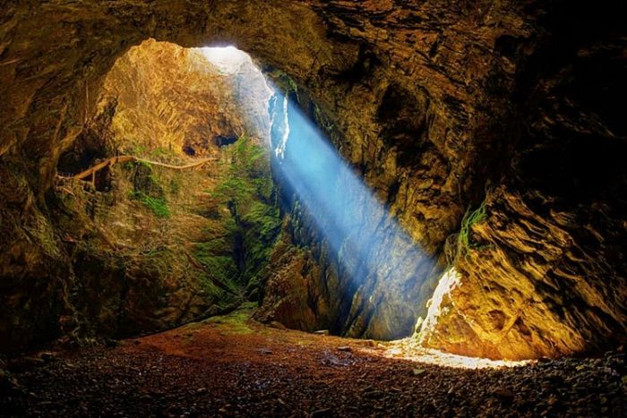 Friouato Caves, Morocco
