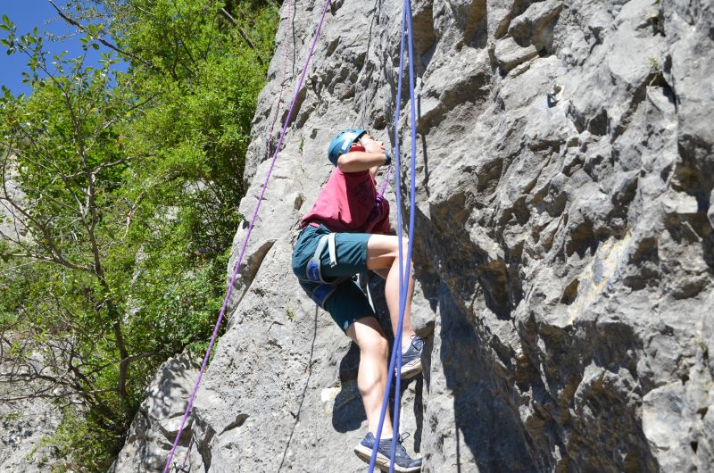 Rock-climbing-in-the-Southern-French-Alps