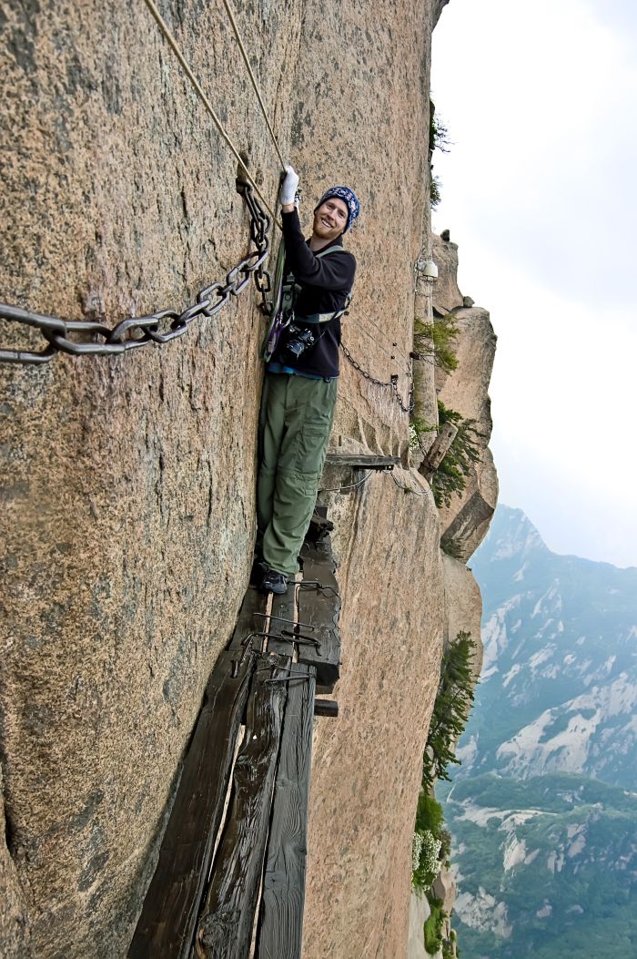 Mount Huashan in China - world's most extreme hikes