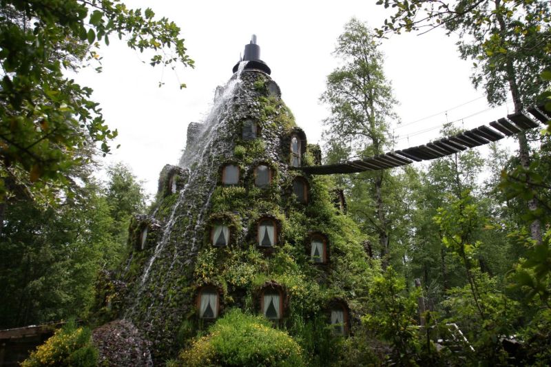 Montana Magica Lodge in Chile