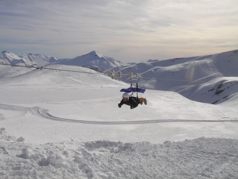 Giant Tyrolean zip-wire