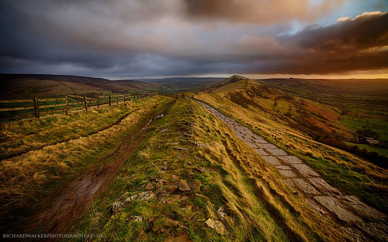 Mam Tor best walks in the Peak District