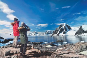 wildlife watching swarovski binoculars