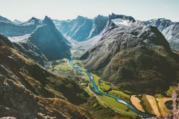 Romsdalseggen ridge, Norway - best ridge walks