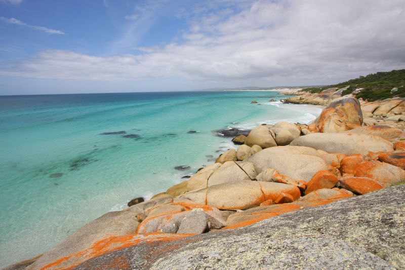 bay of fires, tasmania, best hikes outside of europe