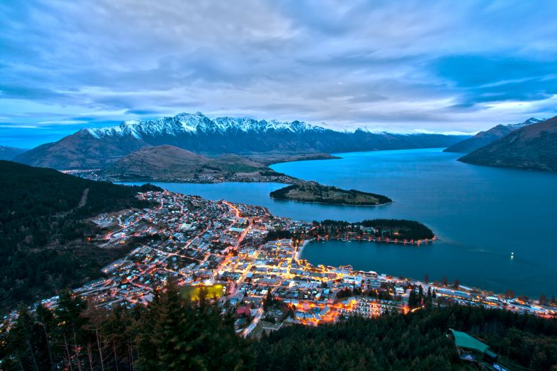 Queenstown feature image - cities for adventure