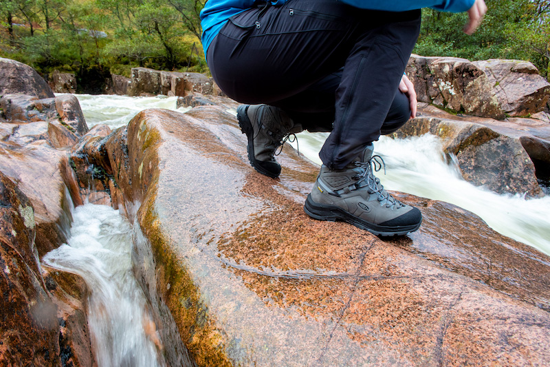 keen karraig hiking boots water stream
