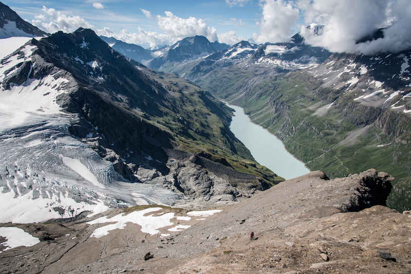 An incredible view of the Mauvoisin Lake
