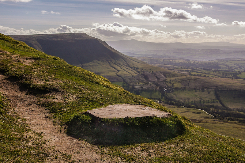 lord herefords knob best of brecon beacons walks