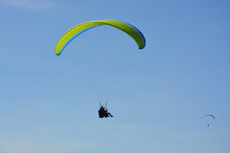 Paragliding 