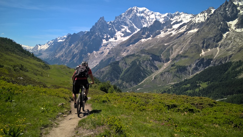 Mountain biking in the beautiful Aosta Valley