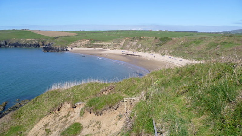 A view of whistling sands on the wales coast path