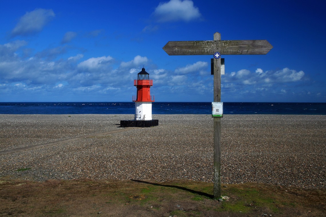 way of the gull signpost 