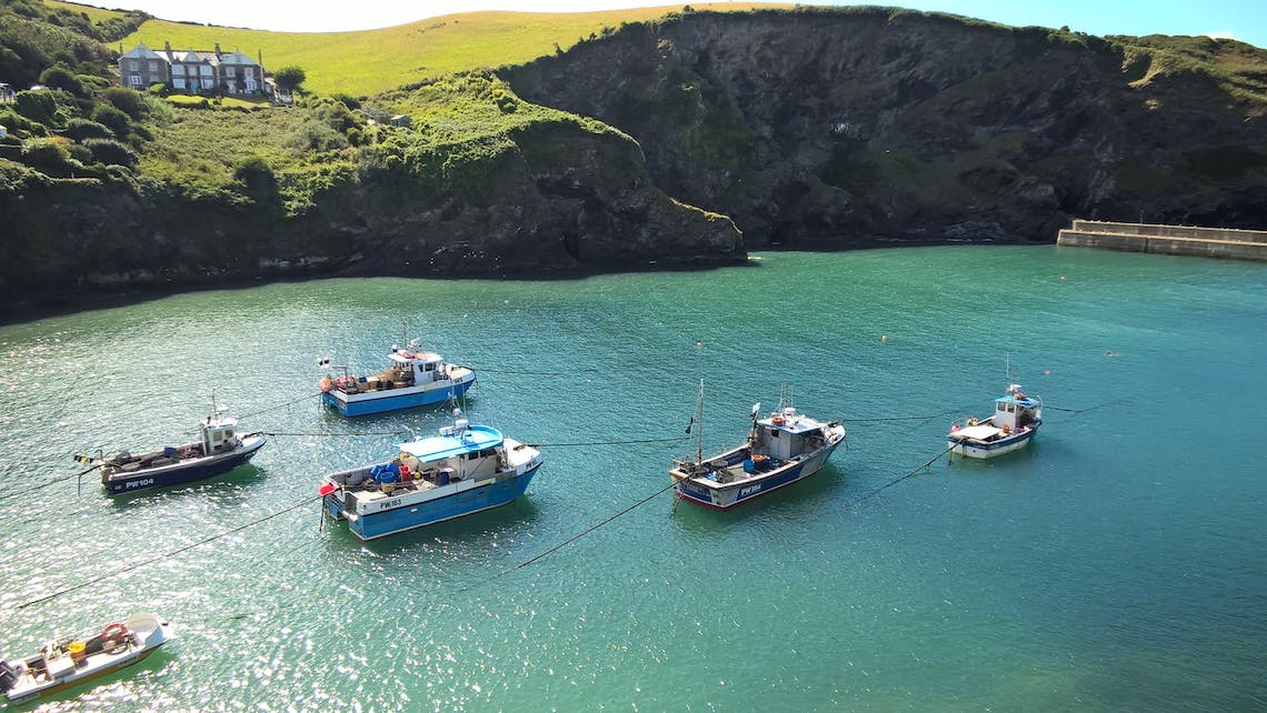 Port Isaac Bay Cornwall, best kayaking routes in the UK