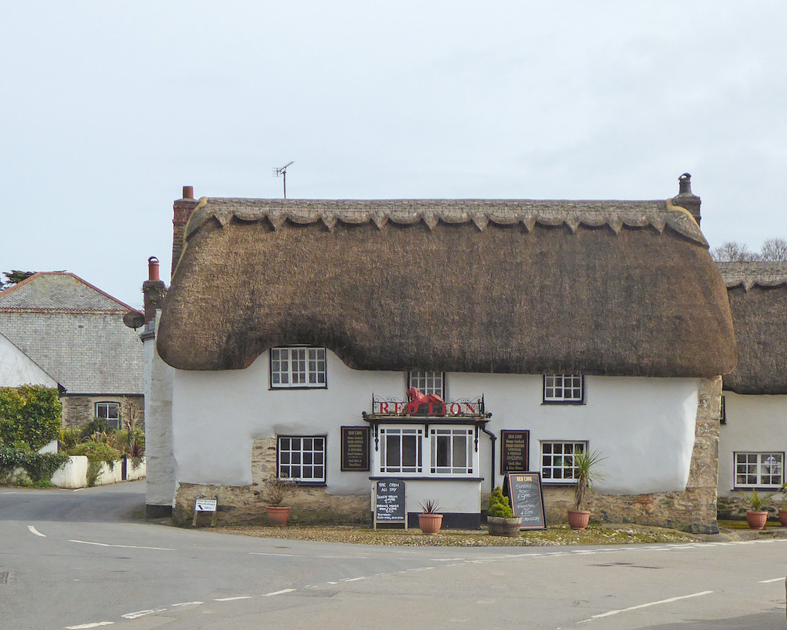 Red Lion at Mawnan Smith, best circular walks in cornwall