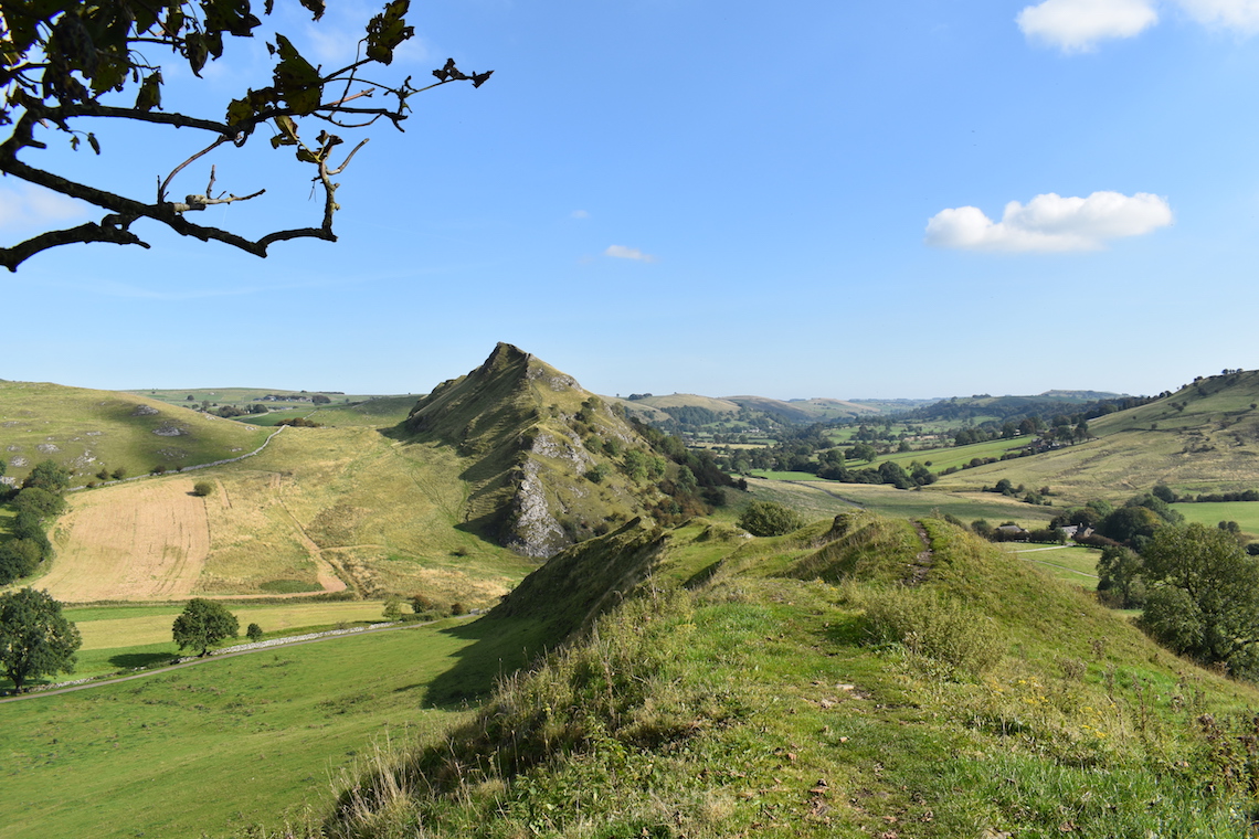 scrambling the dragon's back in the peak district