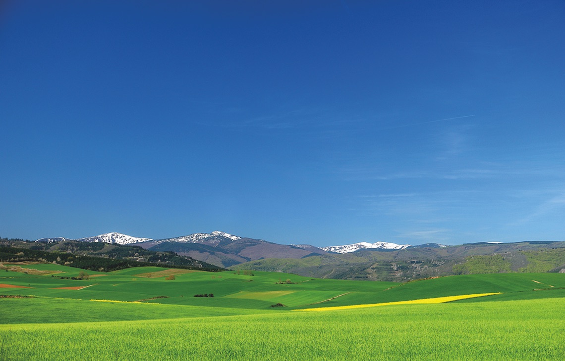 Mountains and views on the Camino de Santiago