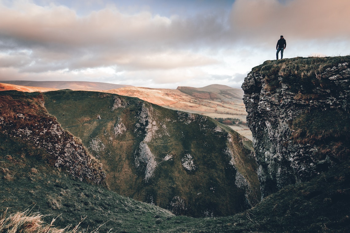 peak district circular walking routes