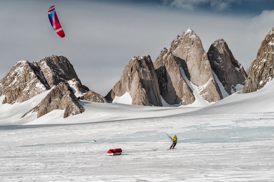 Leo-Houlding-Antartica-Spectre