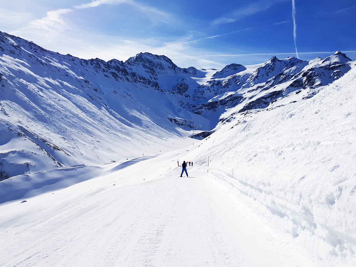 skier2 image Michael Whittaker