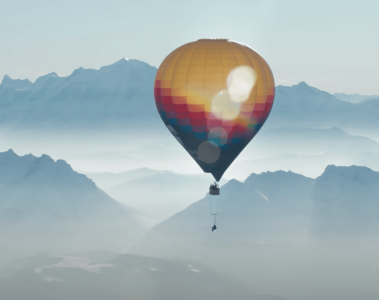 skiing in the sky