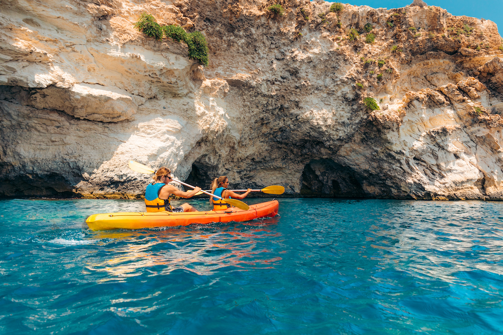 Kayak and canoe 